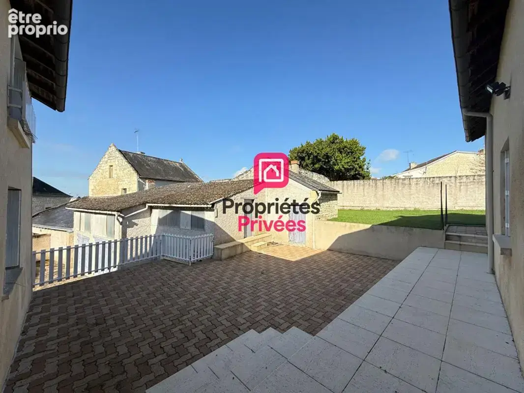 Maison Proche Chinon 5 pièce(s) 142 m2 , dépendances , 910m2 de terrain - photo 2
