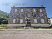 Appartement à MOLIERES-SUR-CEZE