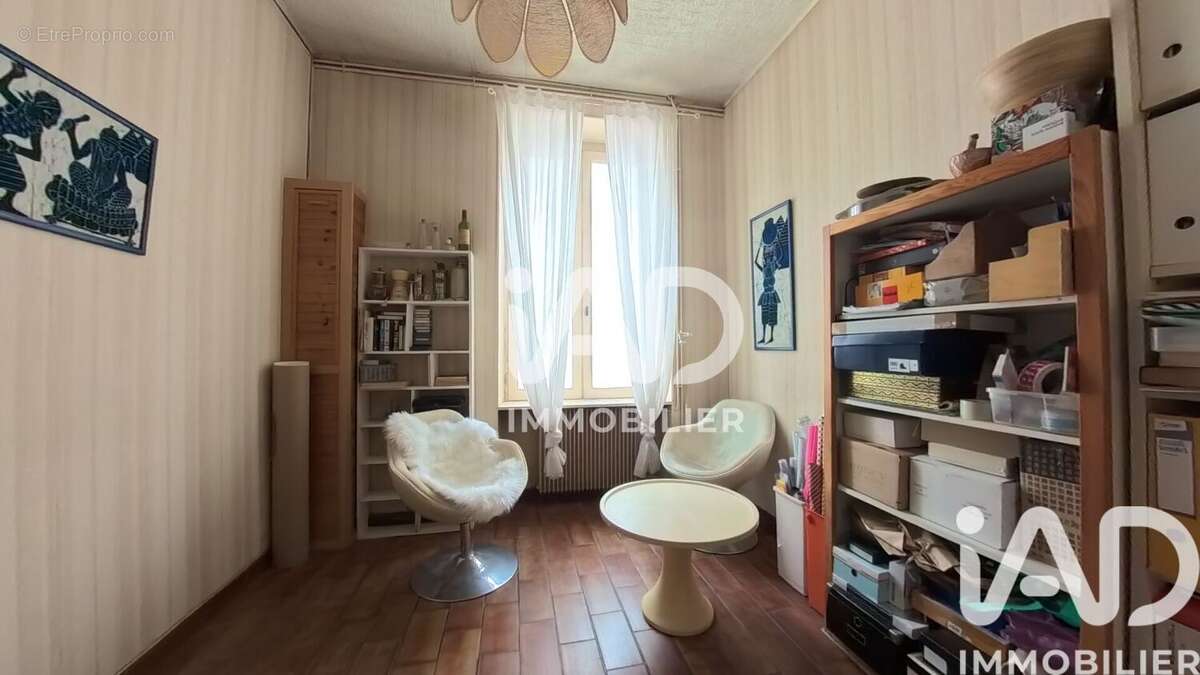 Photo 8 - Maison à MEHUN-SUR-YEVRE