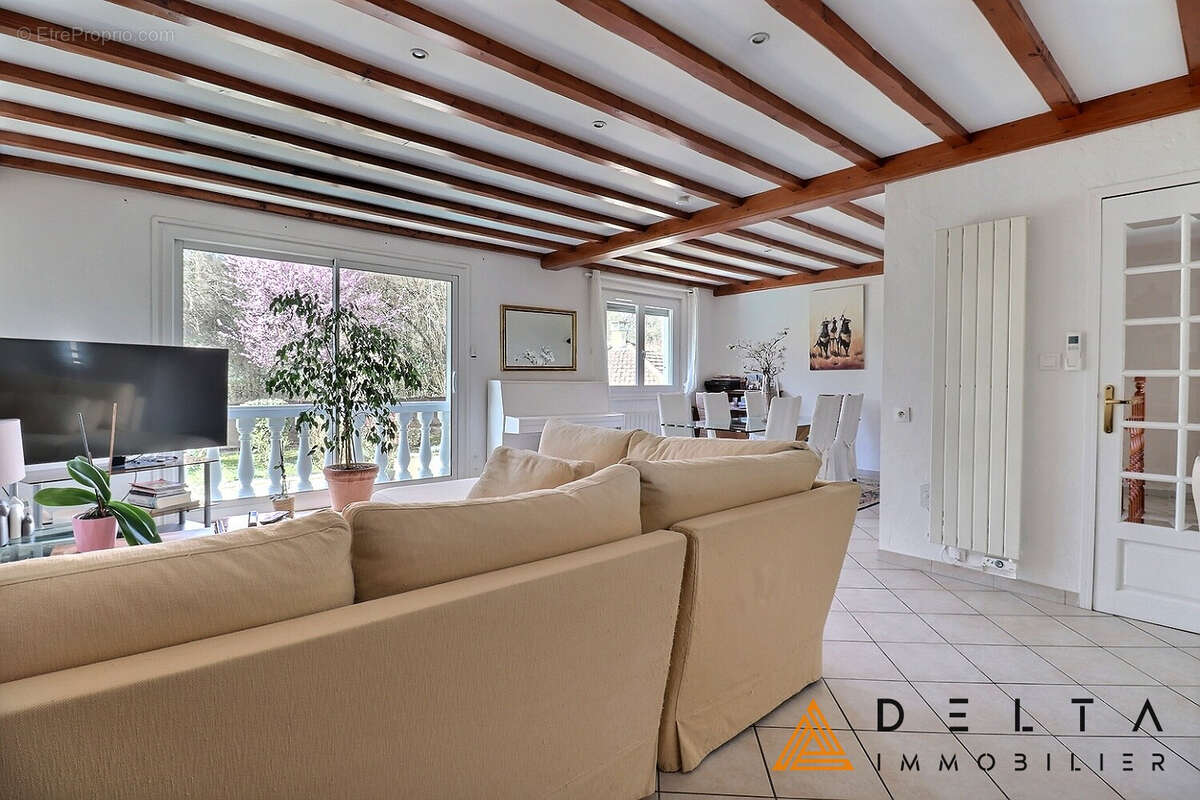 Maison à DAGNEUX