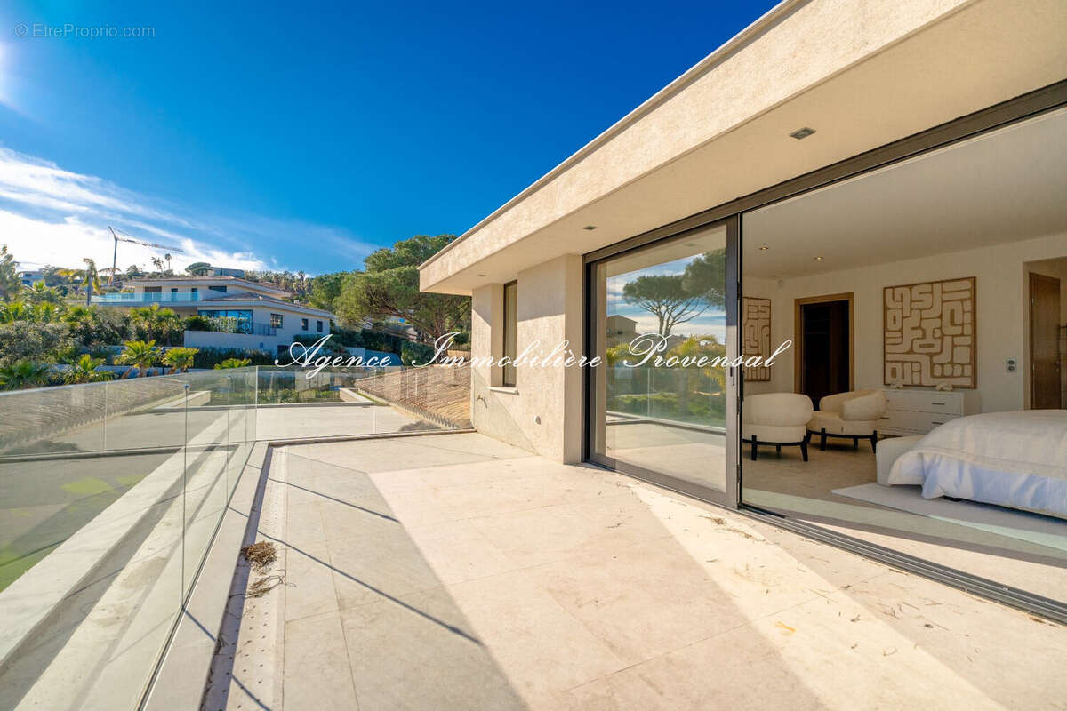 Maison 266 m² à Sainte-Maxime  - photo 6