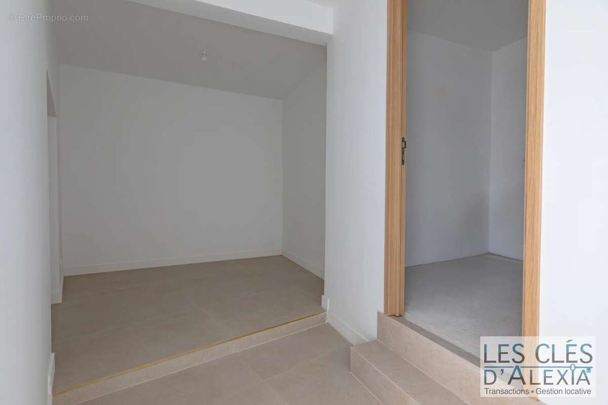 Appartement à SAINT-GENIS-LAVAL