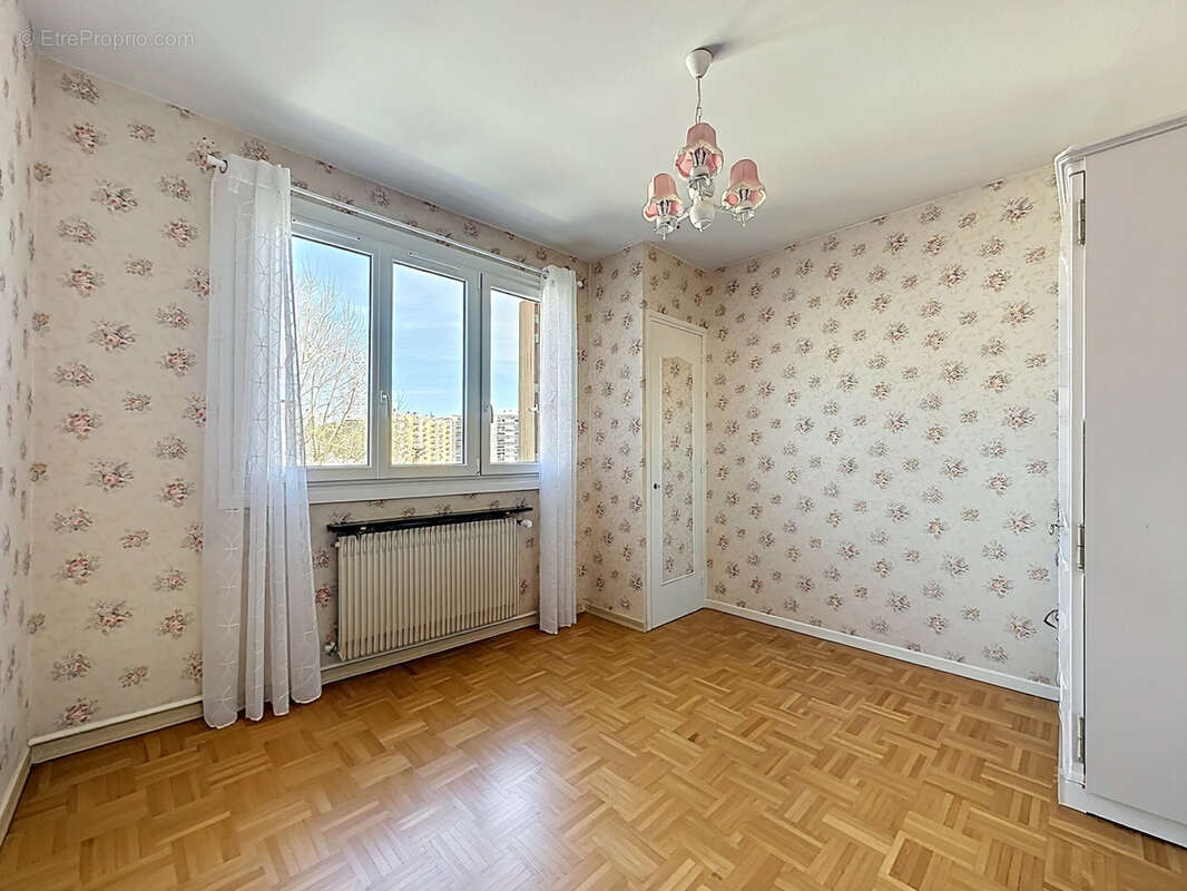 Appartement à SAINTE-FOY-LES-LYON