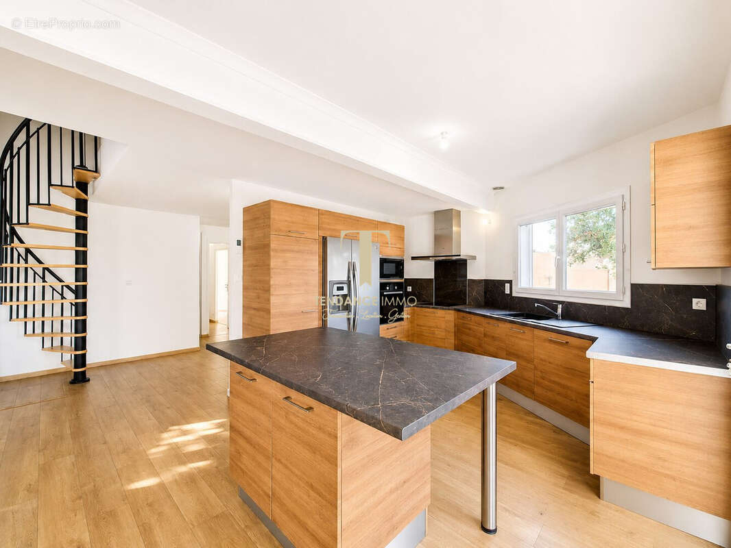 Maison 128 m² à Narbonne  - photo 5