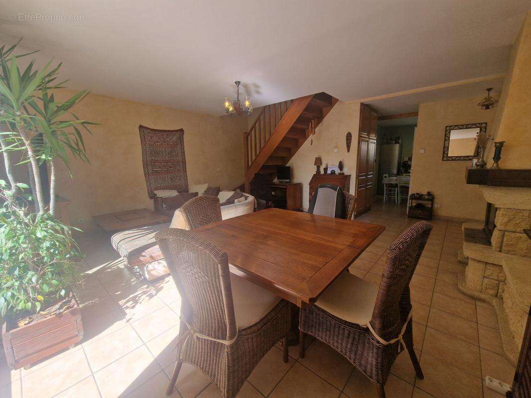 Maison à BROU-SUR-CHANTEREINE