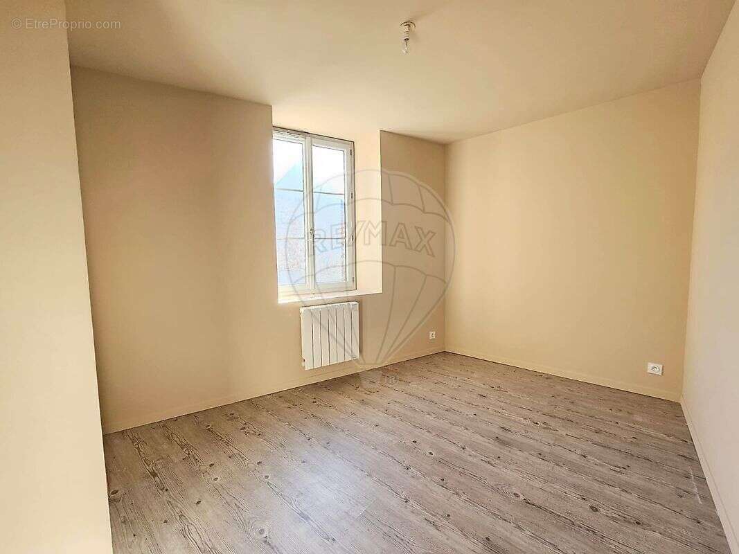 Appartement à POMMIERS
