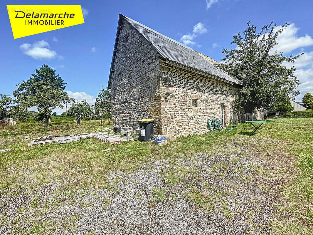 Maison à CHERENCE-LE-HERON