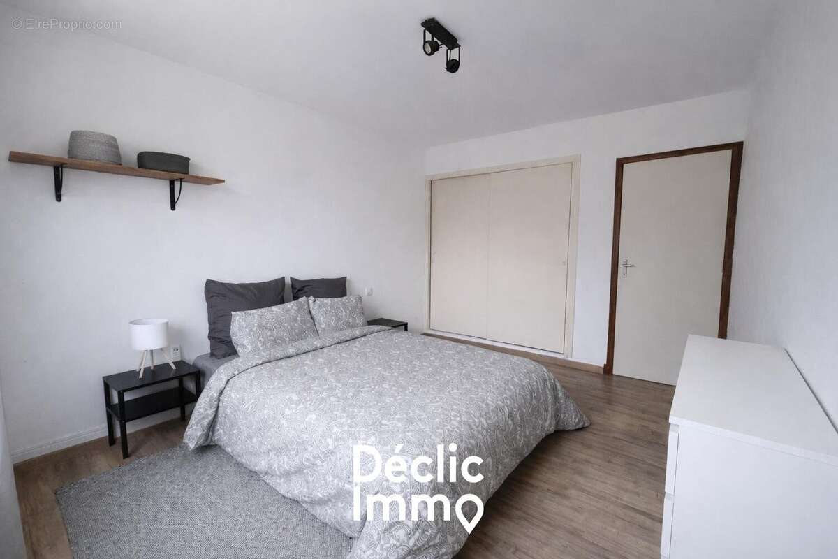 Appartement T2 + cave en rez de chaussée+ parking - photo 2