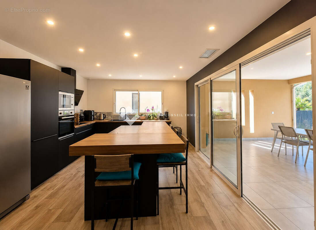 Maison 125 m² à Le Boulou  - photo 4