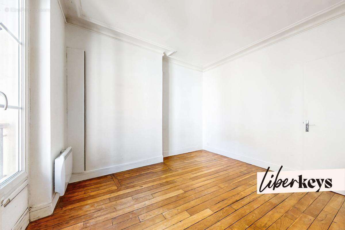 Appartement à PARIS-14E