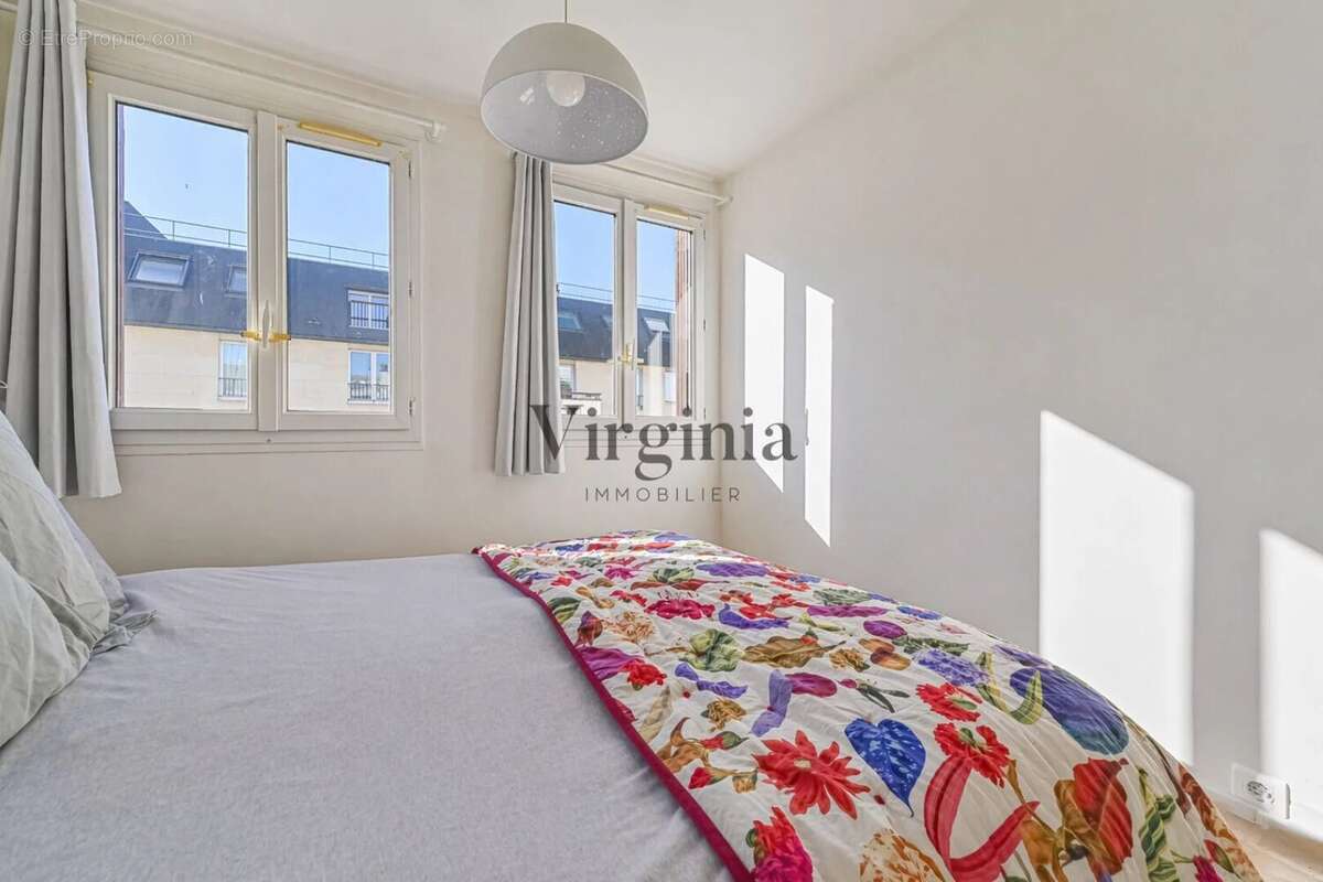Appartement à CHARENTON-LE-PONT