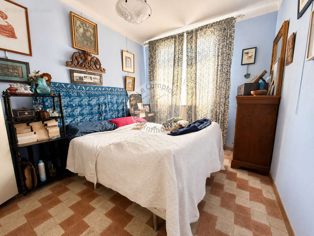 Appartement à MARSEILLE-9E
