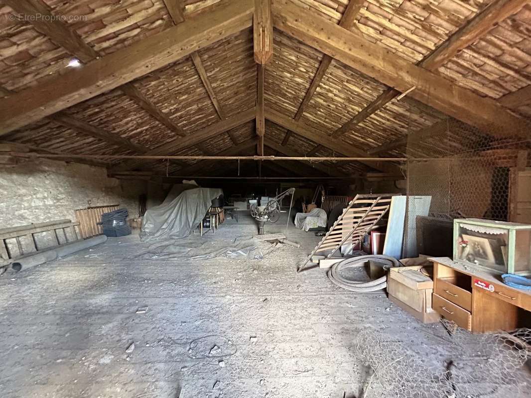 Maison à CUXAC-D&#039;AUDE