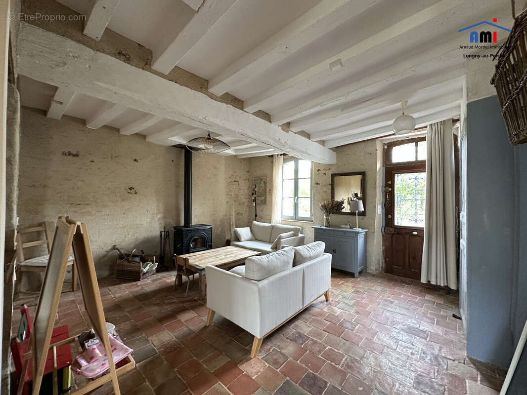 Maison à LONGNY-AU-PERCHE