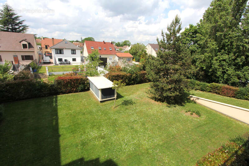 Appartement à vendre 3 pièces avec balcon à FRANCONVILLE (95) - photo 10