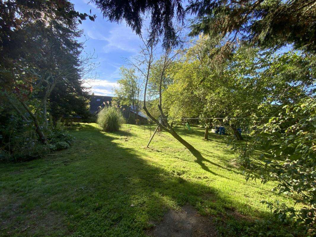 Maison à SAINT-PARDOUX-LES-CARDS