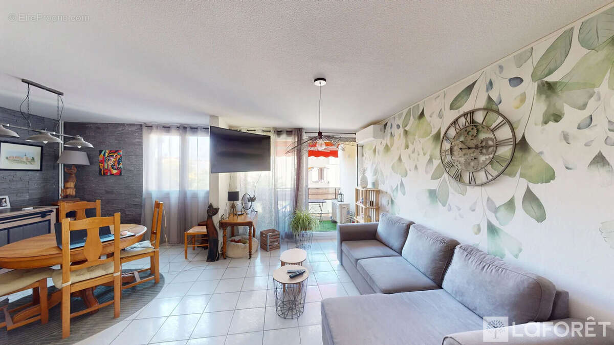 Appartement à FREJUS