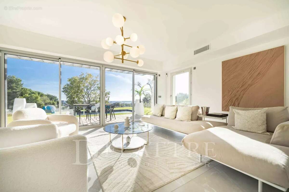 Maison à ANTIBES