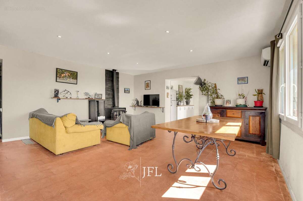 n°7 - Maison à VERFEIL