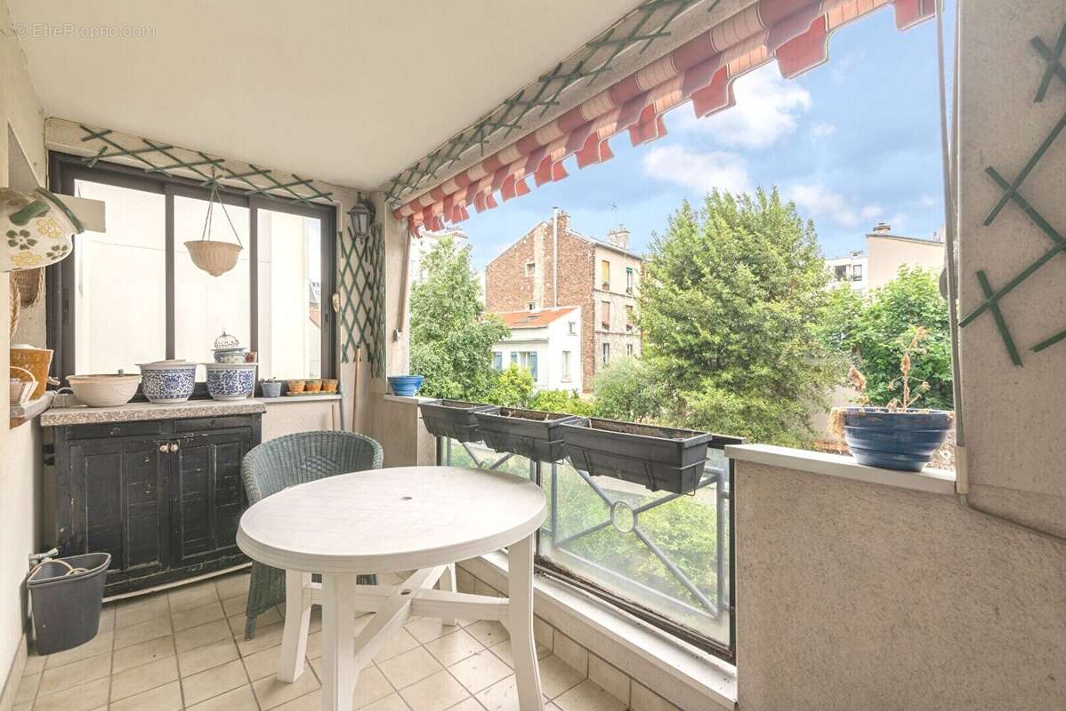 Appartement à PARIS-20E