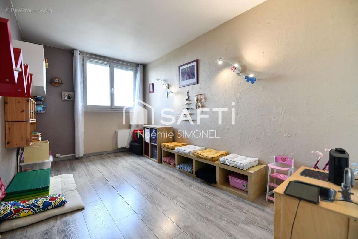 Photo 9 - Appartement à CHILLY-MAZARIN