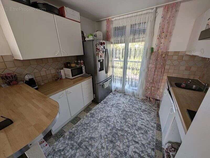 Appartement à PORT-DE-BOUC