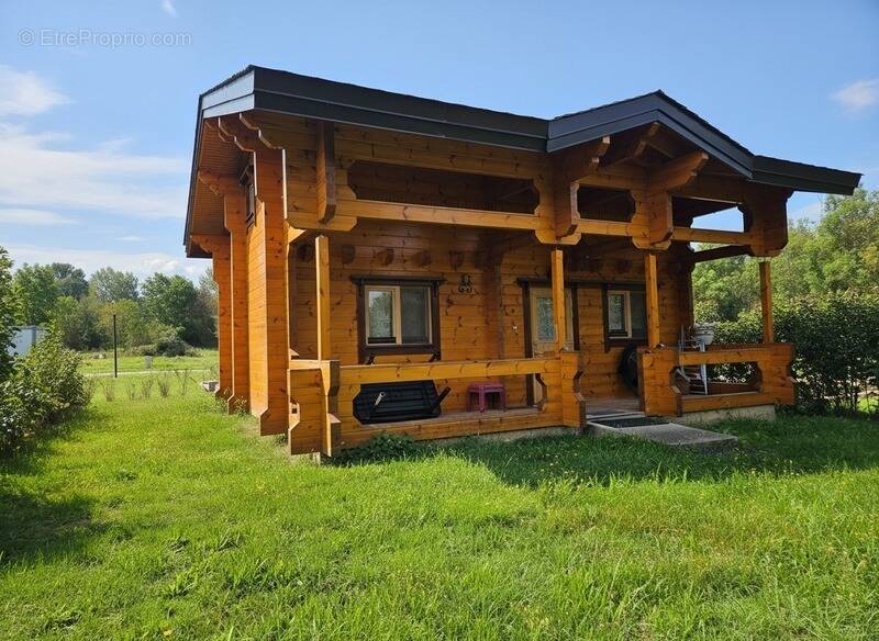 Maison à ESTAVAR
