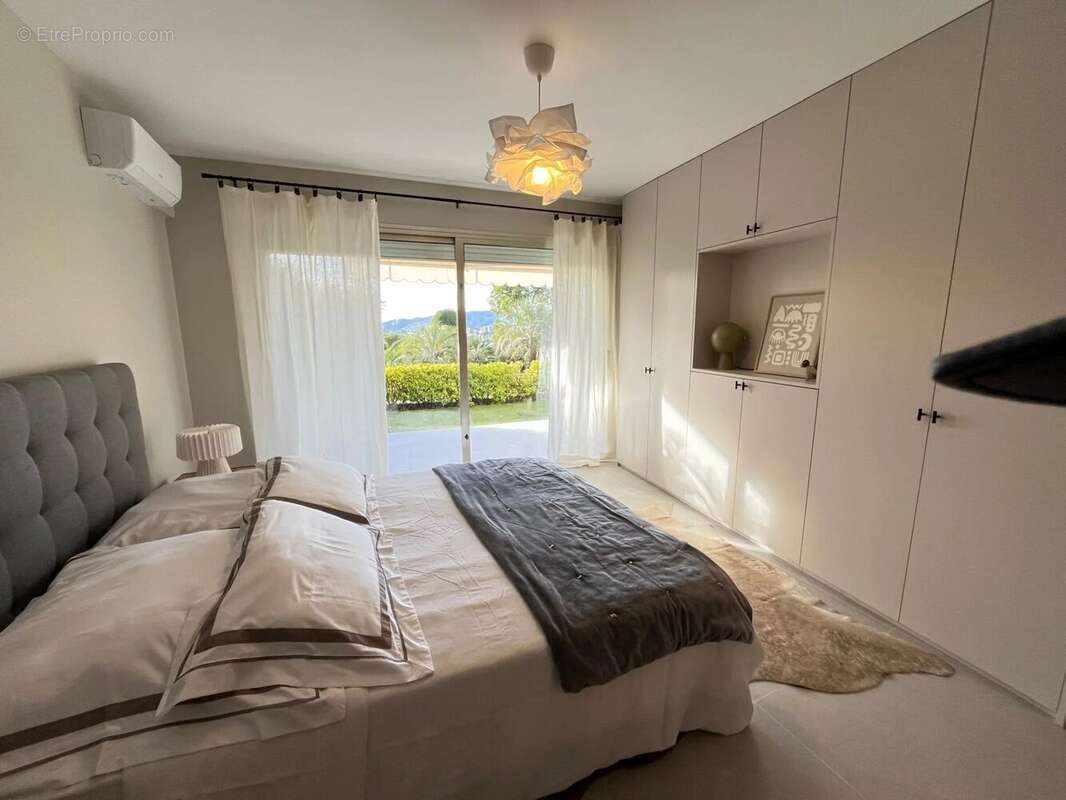 Appartement à LE CANNET