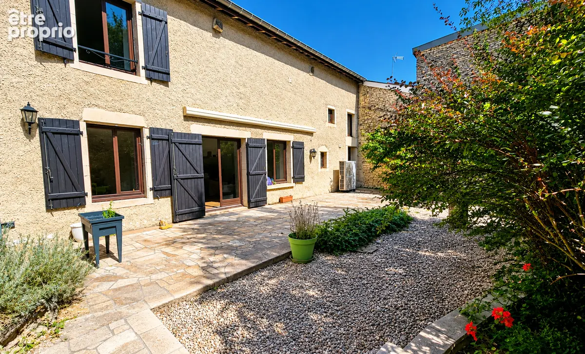 Maison à FRANCHEVILLE