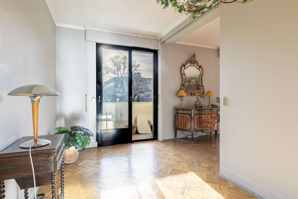 Appartement à LE PECQ