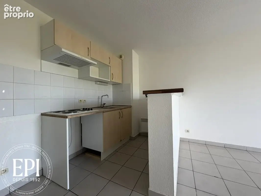 CARCASSONNE   T3 lumineux avec balcon, vue dégagée et 2 parkings - photo 6