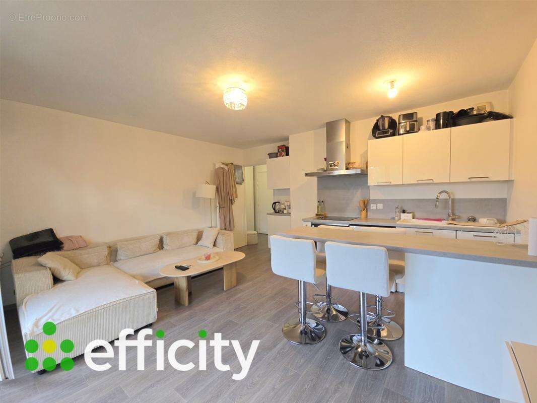 Appartement à PUGET-SUR-ARGENS