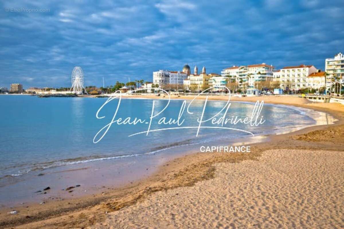 SAINT-RAPHAËL, Duplex 3 pièces 59 m² total,  meublé et équipé,  parking privatif et climatisation - DPE C - photo 6