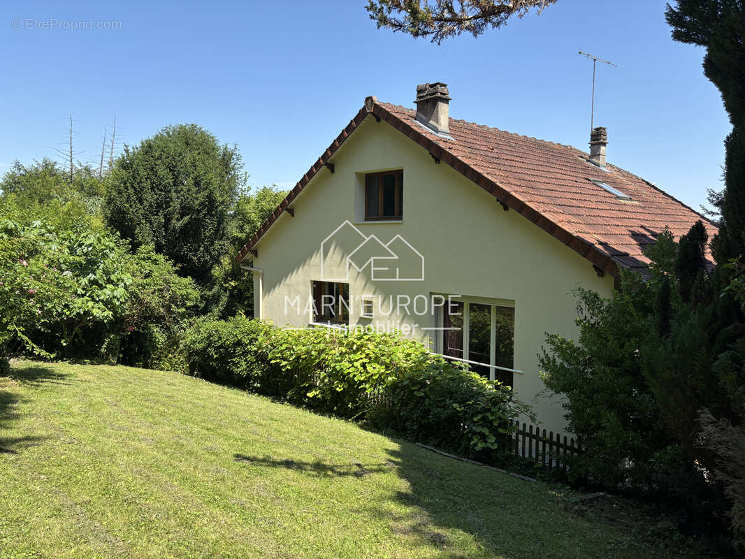 Maison à ESBLY