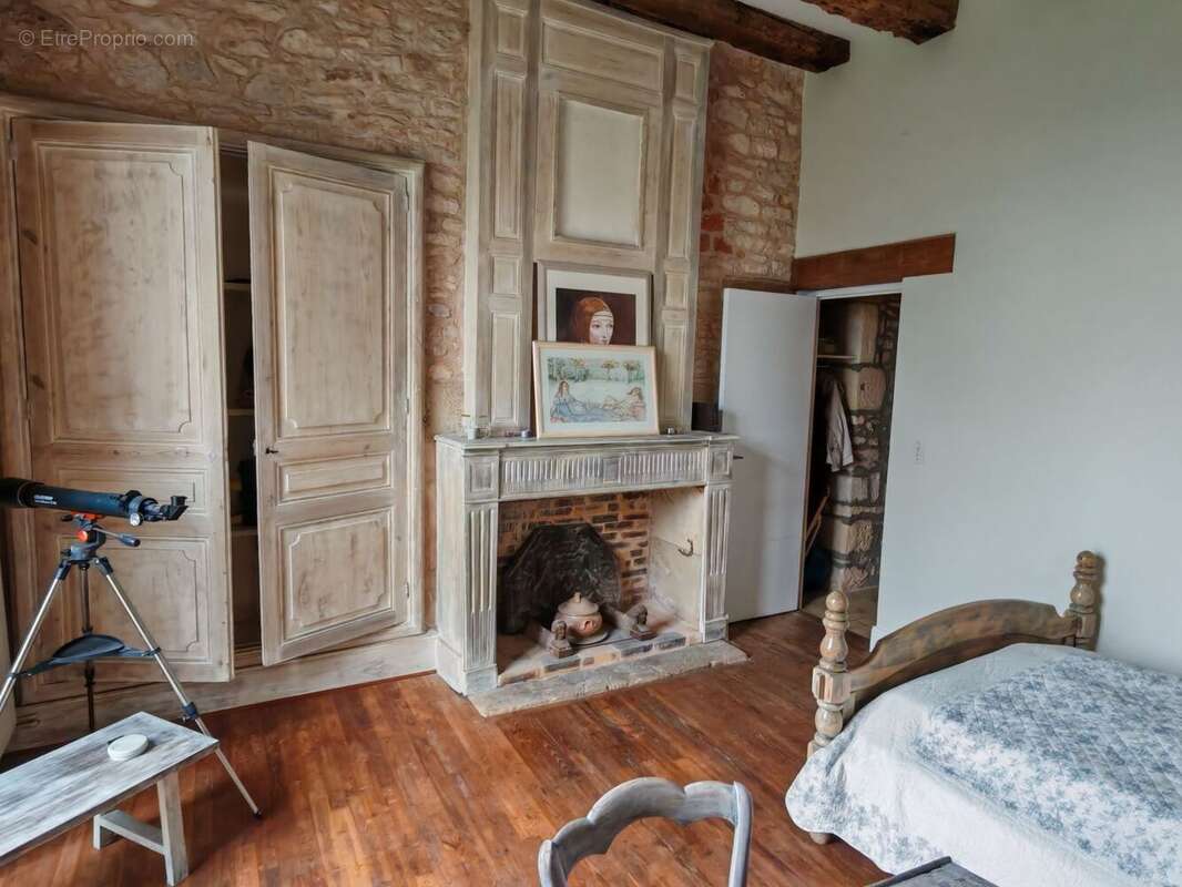 CH2 - Maison à EXCIDEUIL