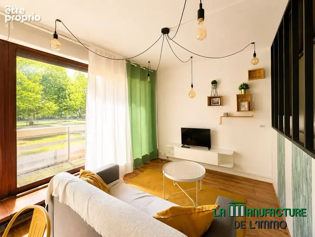 Grand t1 meublé 44 m2   rdc sur jardin intérieur   emile clermont   tennis club - fauriel - saint-étienne (421 - photo 2