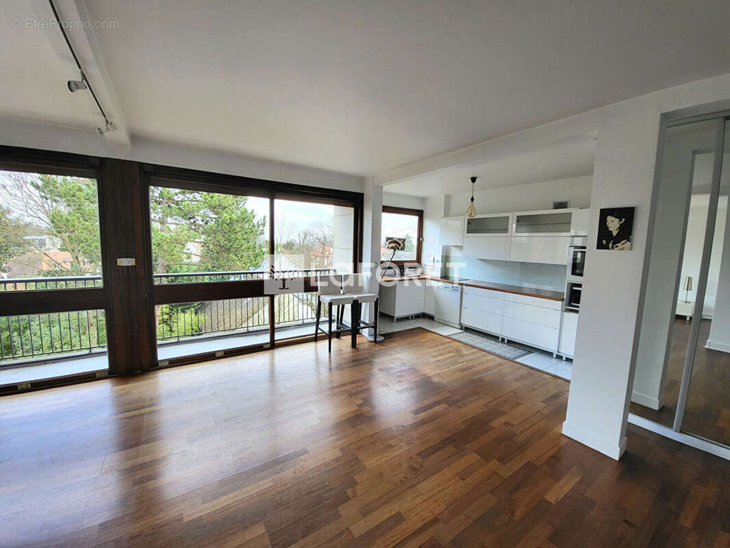 Appartement à VAUCRESSON