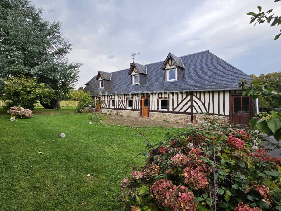 Maison à PONT-L&#039;EVEQUE