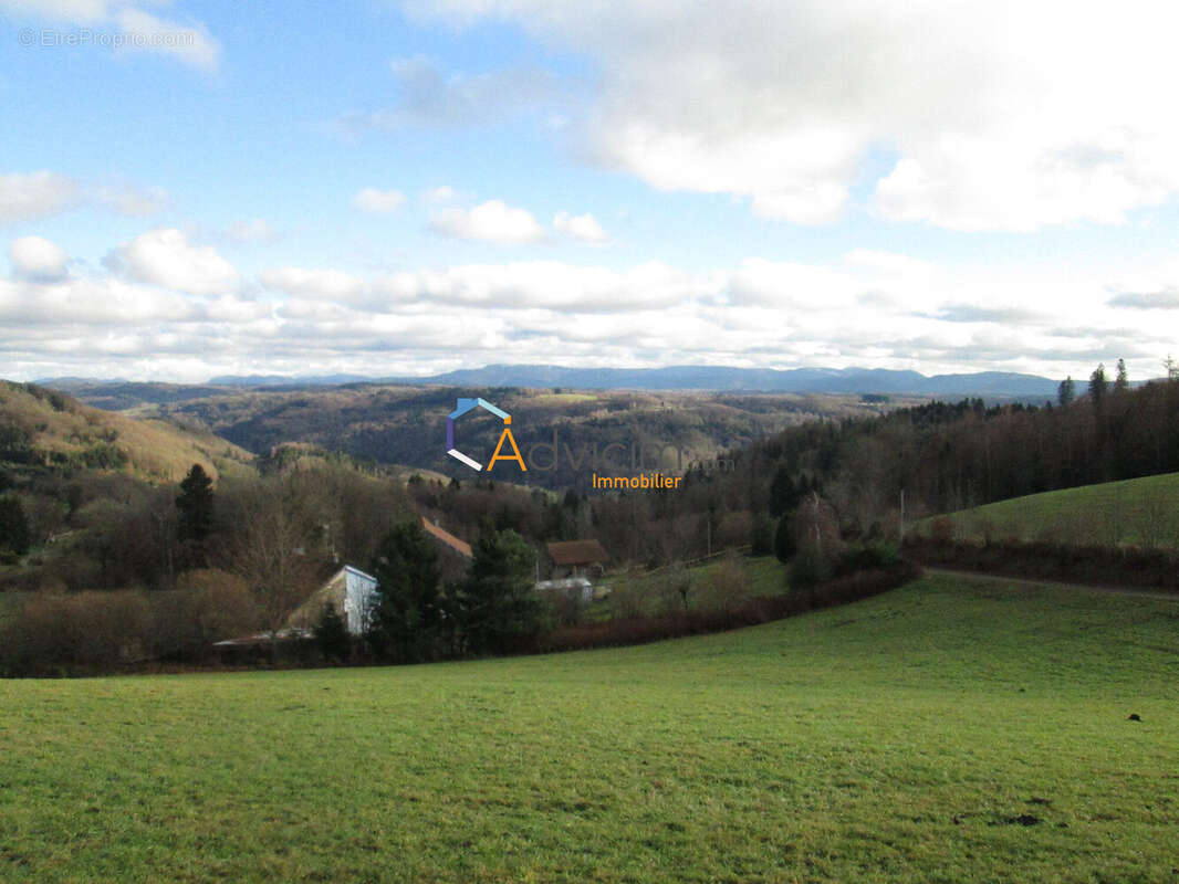 Maison à AMONT-ET-EFFRENEY