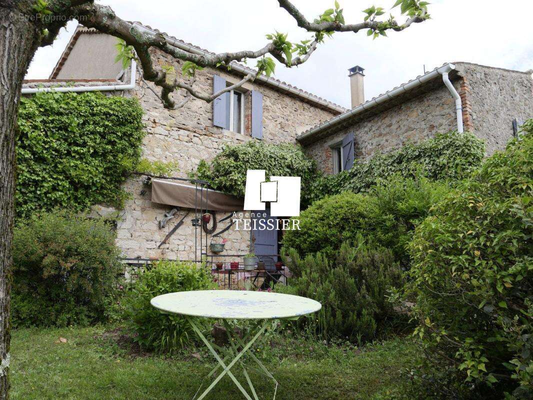 Maison à BANNE