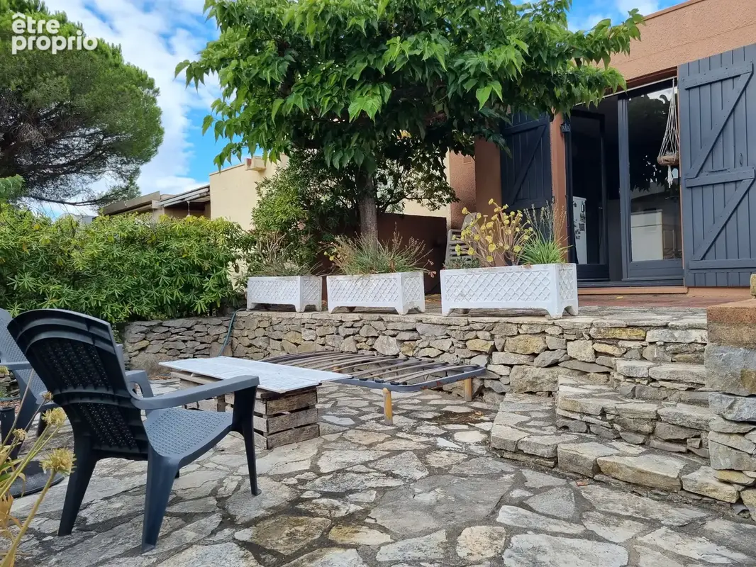 A vendre - gruissan - les hauteurs - secteur tres recherche - pavillon 2 chambres - grande terrasse - parking - photo 7