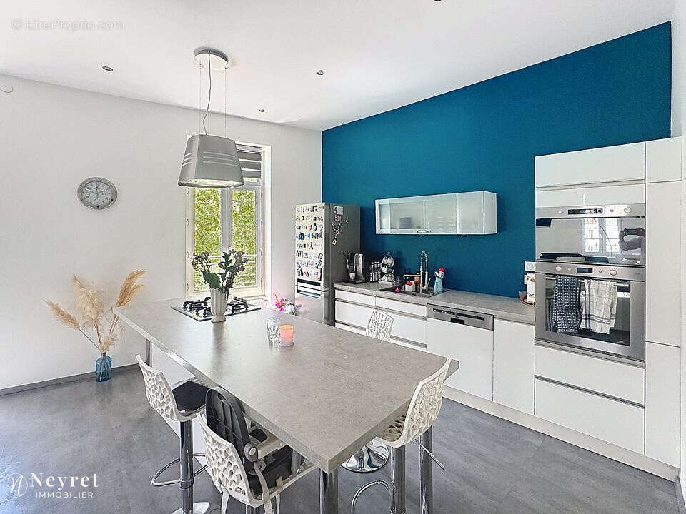 Appartement à SAINT-ETIENNE
