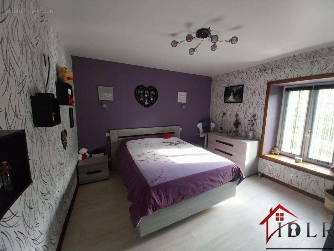 Maison à FOUGEROLLES