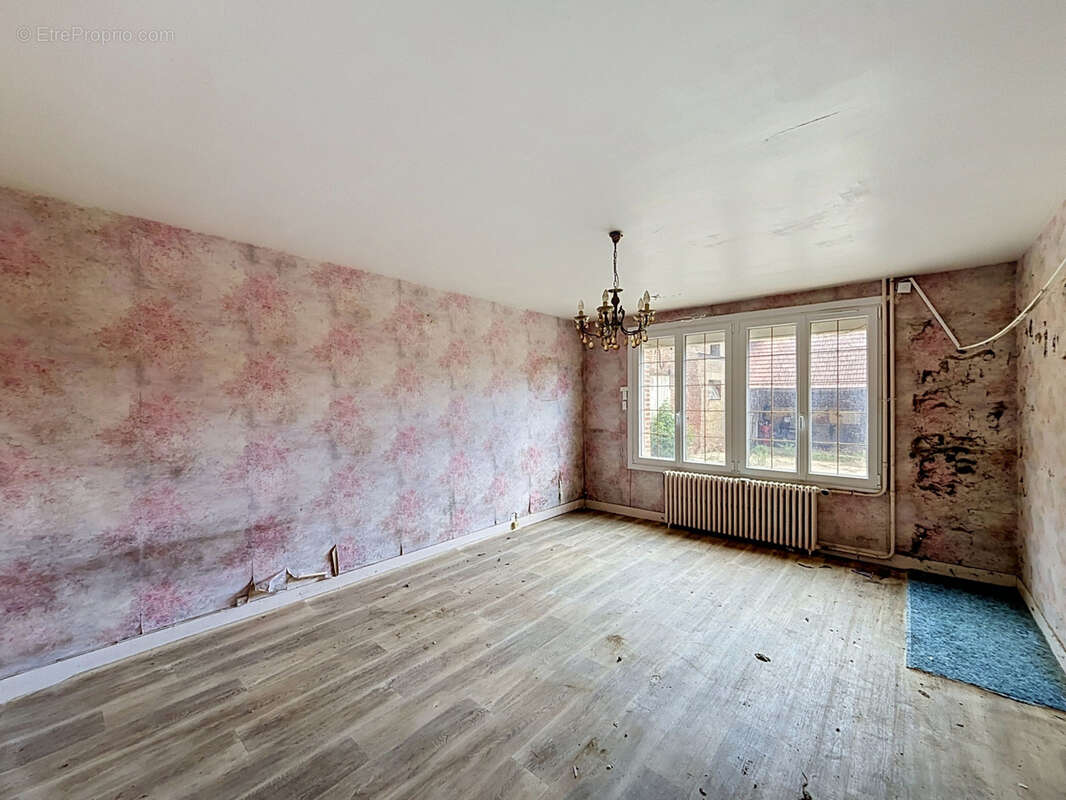 Maison 166 m² à Chaumont-En-Vexin  - photo 5
