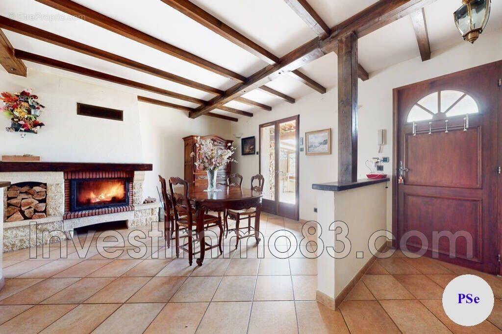 Maison à NANS-LES-PINS