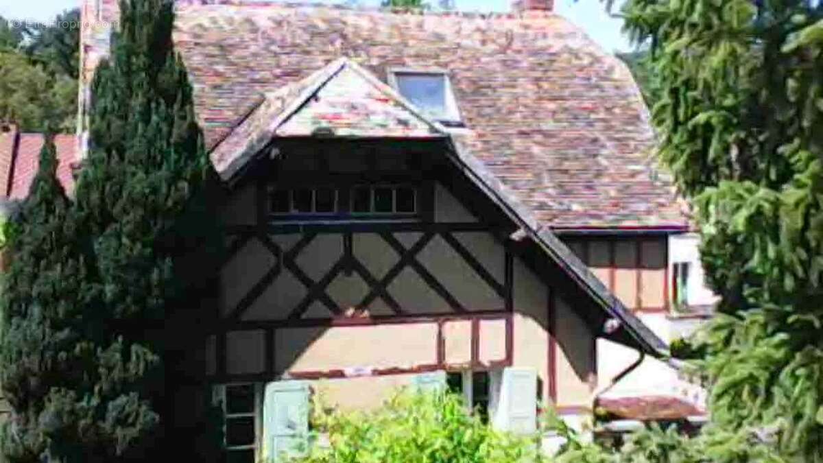 Maison à ROINVILLE
