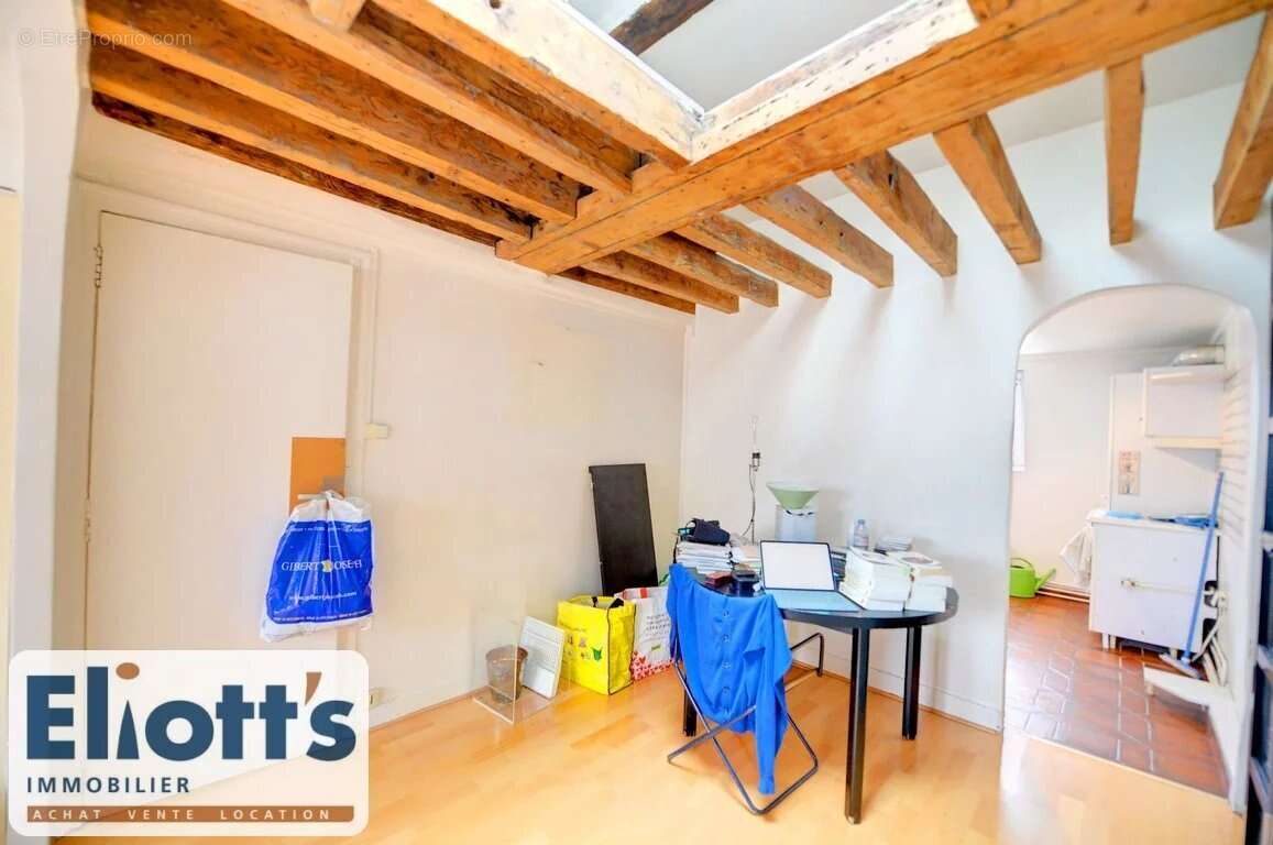 Appartement à PARIS-4E