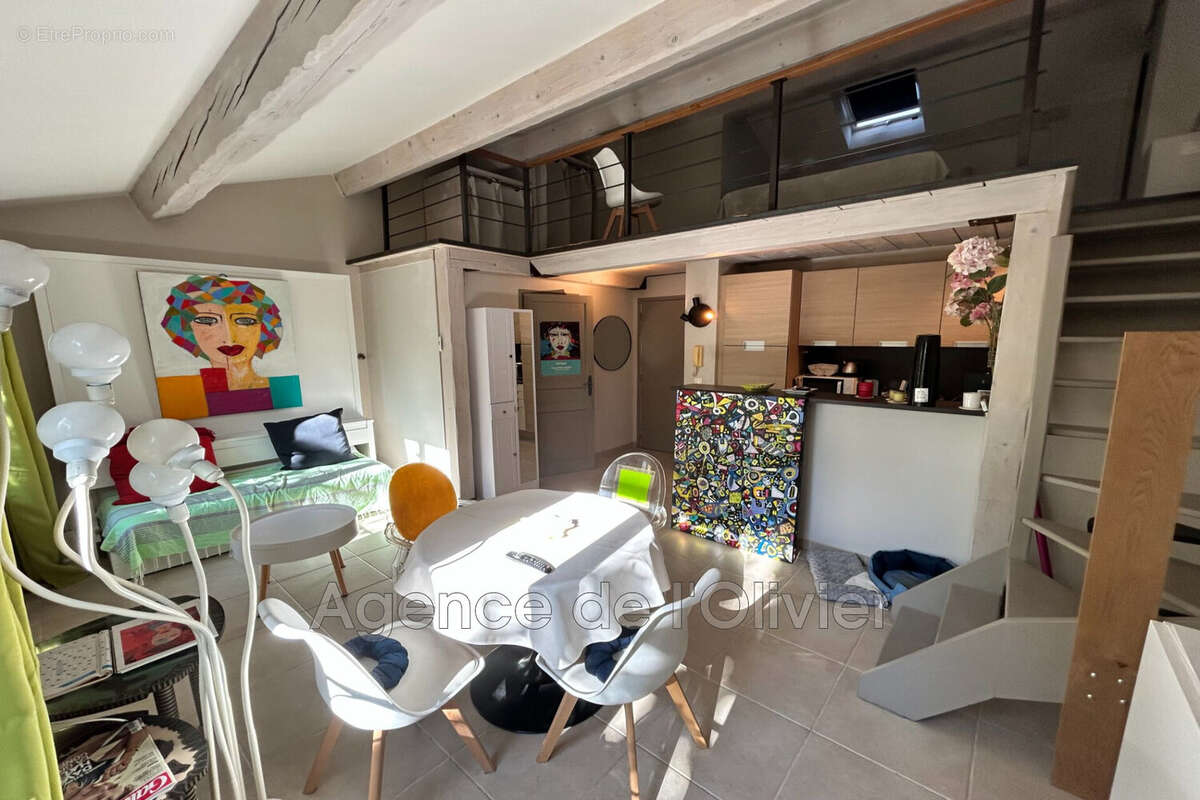 Appartement à VALBONNE