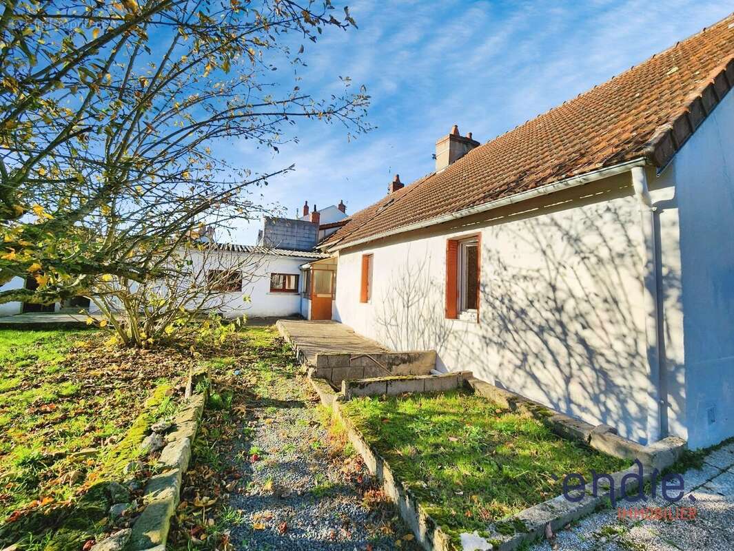 Maison à COMMENTRY