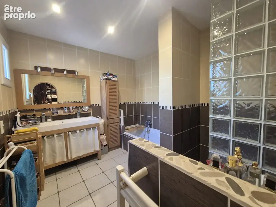 Maison Roquebrune Sur Argens 137m² piscine et sous sol - photo 9